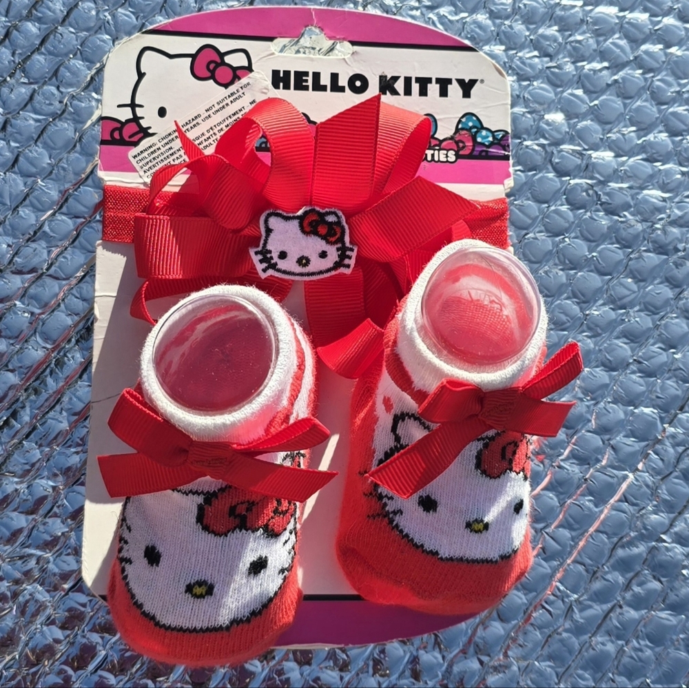 Hello Kitty Red and White Baby Booties
